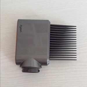 Dyson Dark Gray Detangling Comb Attachment